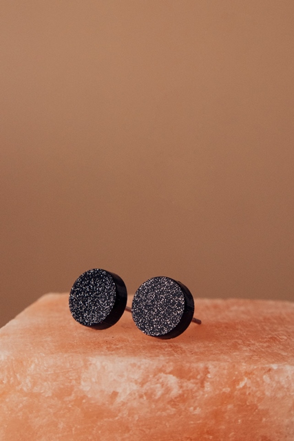 KONFETTI nappikorvakorut, 1 pari, musta (glitter) - Image 2
